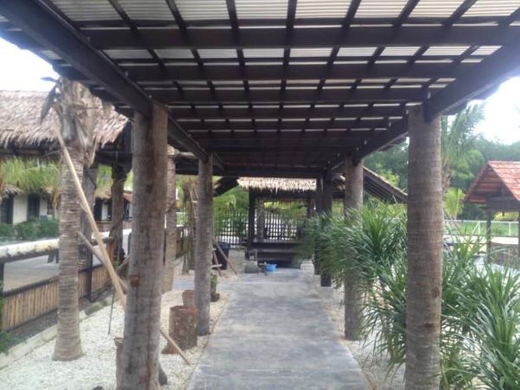 Hs Farm Waterpark Muar Bagian luar foto