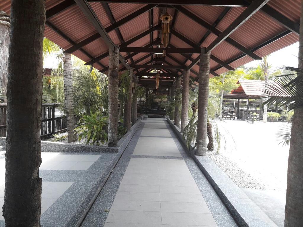 Hs Farm Waterpark Muar Bagian luar foto